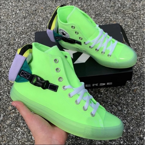 Converse CTAS HI Buckle Up Shoes in Neon Ghost Green New With Box Mens - Picture 4 of 12